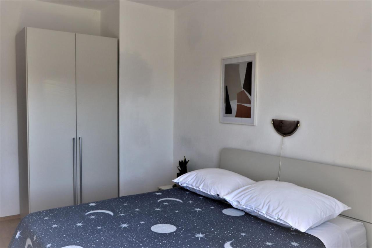 Family Rooms Moela Umago Exterior foto