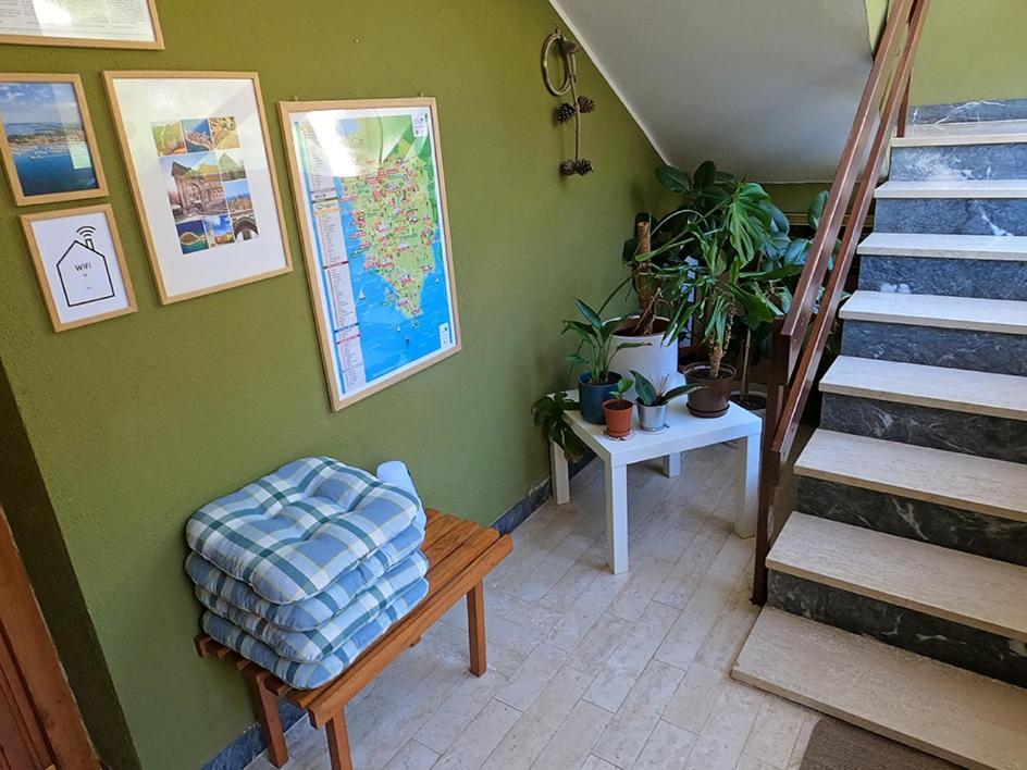 Family Rooms Moela Umago Exterior foto